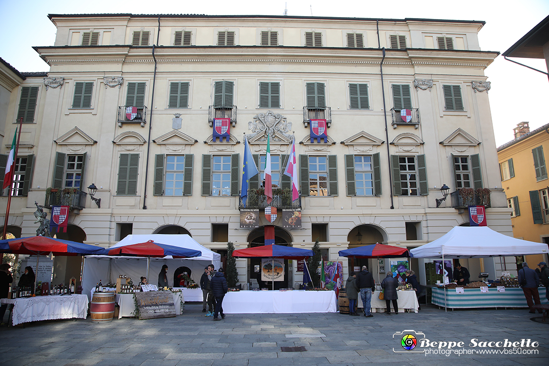 VBS_5463 - 10.ma Fiera Nazionale del Tartufo e Fiera dei Santi.jpg